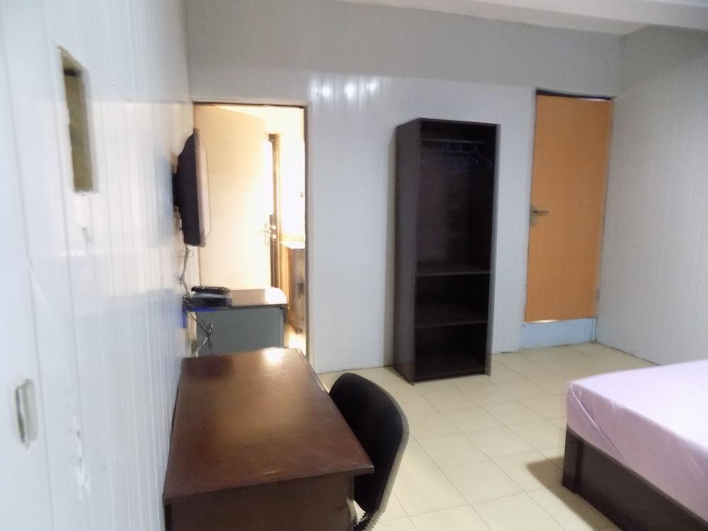 Posh Apartments And Hotel Ikeja Extérieur photo