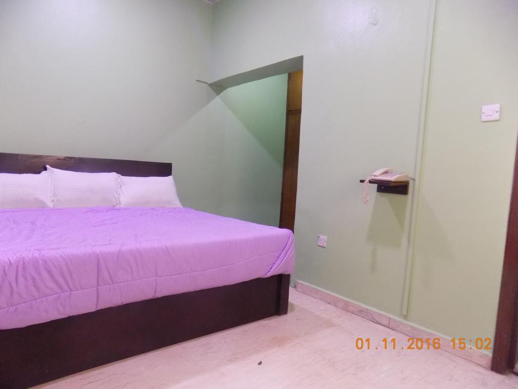 Posh Apartments And Hotel Ikeja Extérieur photo