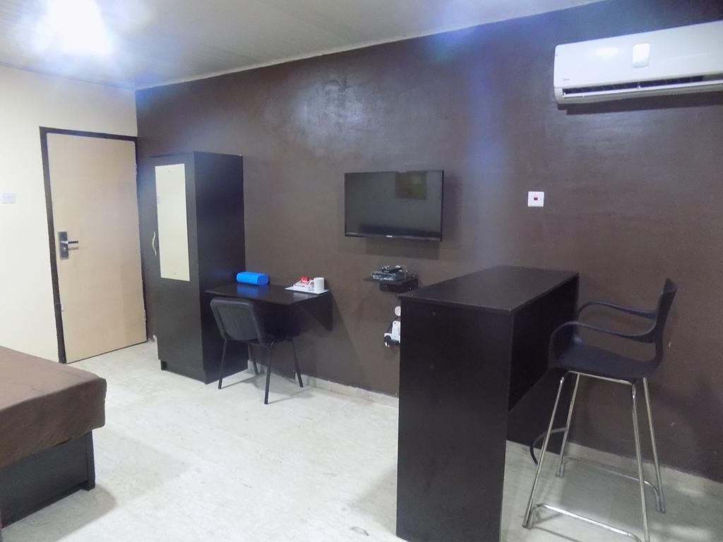 Posh Apartments And Hotel Ikeja Extérieur photo