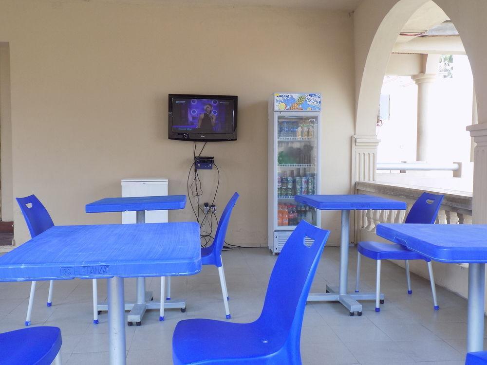 Posh Apartments And Hotel Ikeja Extérieur photo