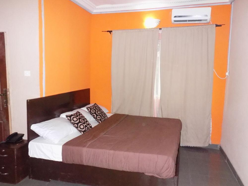 Posh Apartments And Hotel Ikeja Extérieur photo