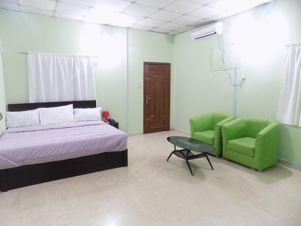 Posh Apartments And Hotel Ikeja Extérieur photo