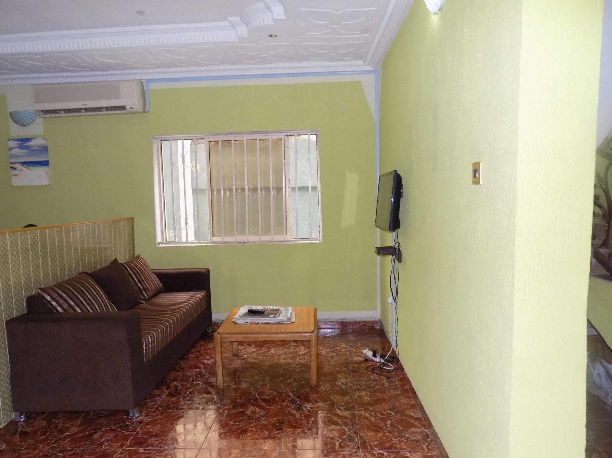 Posh Apartments And Hotel Ikeja Extérieur photo