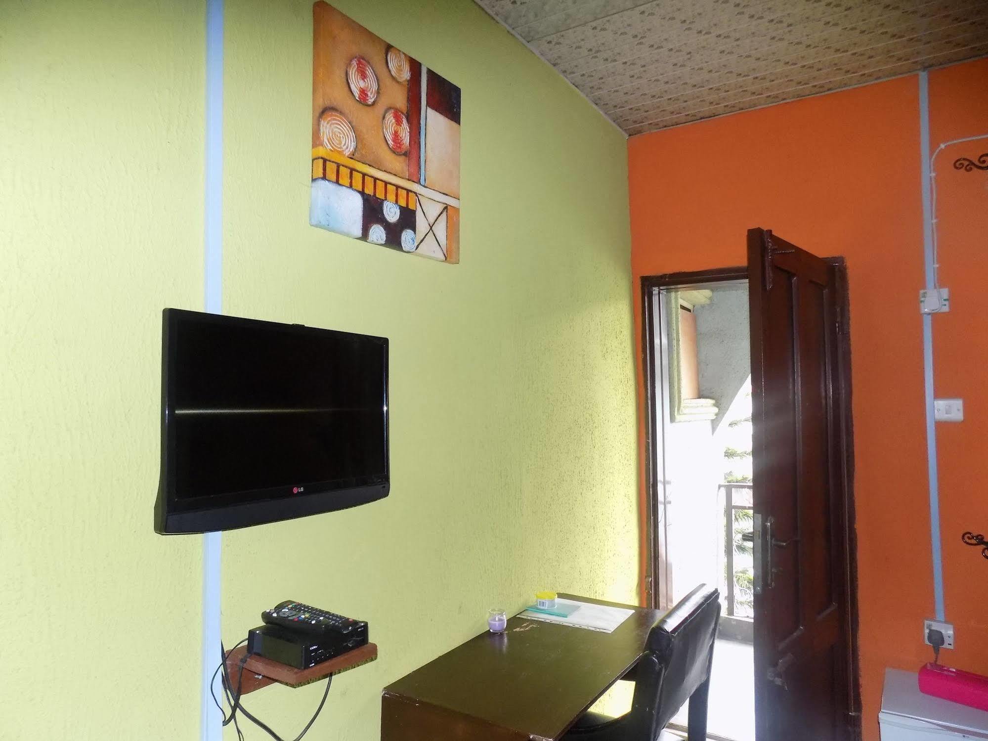 Posh Apartments And Hotel Ikeja Extérieur photo